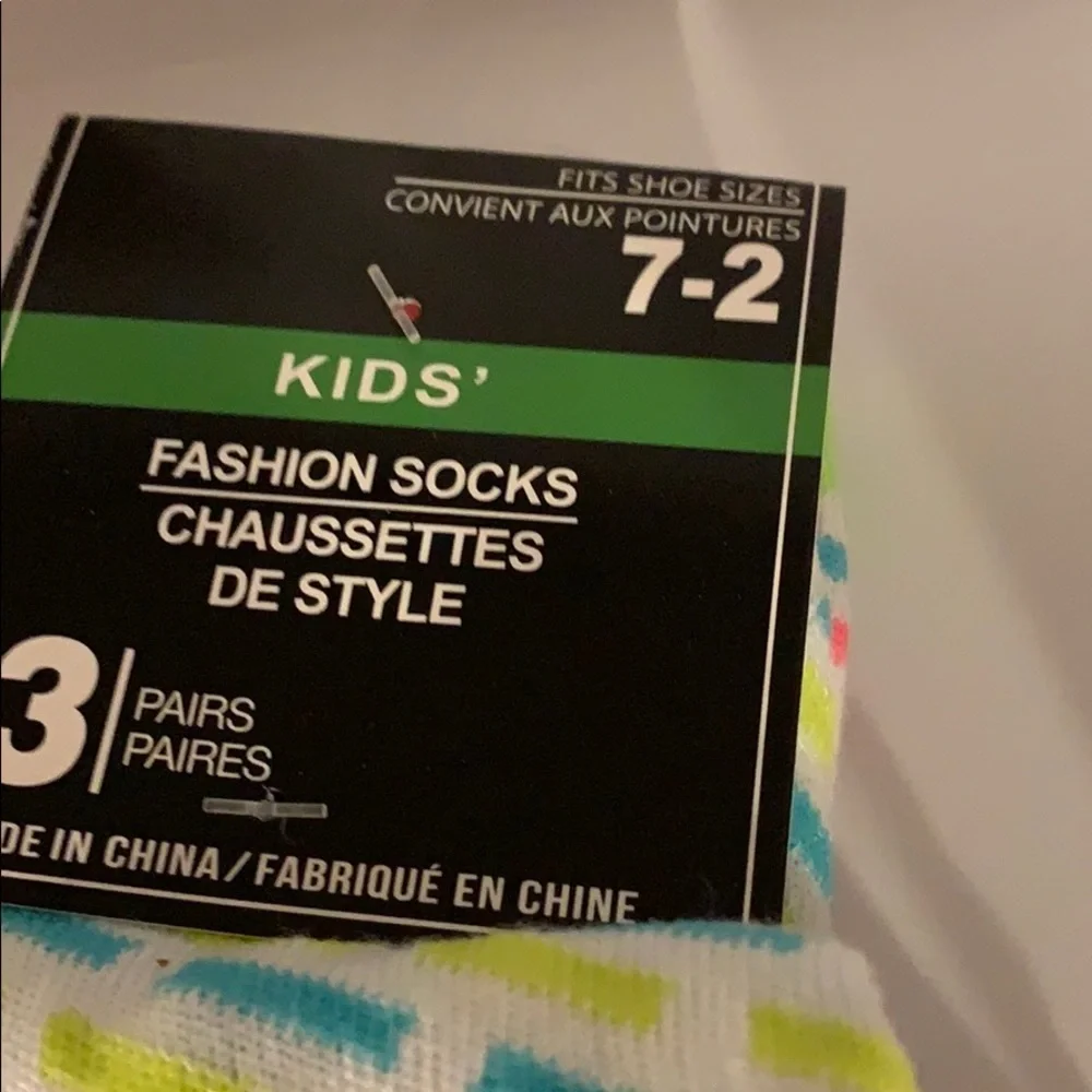 Girls Fashion Socks! Shoe Sz 7-2/3 pair per pack!